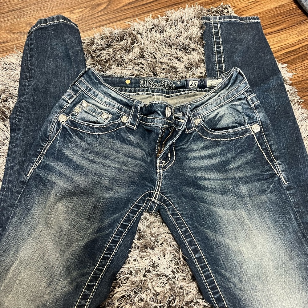 Miss me jeans. Size 25. Like new condition very blingy on the pockets